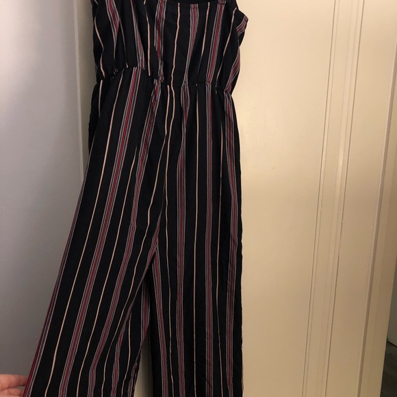 Super cute striped romper - Picture 3 of 3